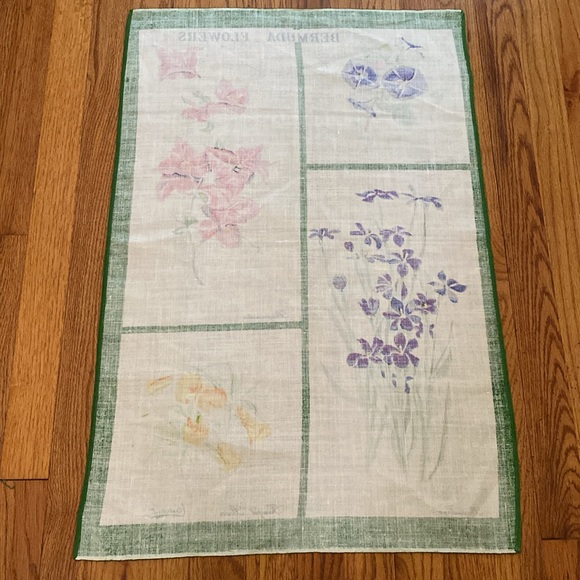 VTG Pure Linen Bermuda Flowers 30”x20” - Picture 6 of 13